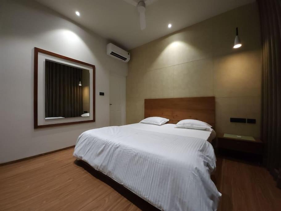 Gulzar 2Bhk Service Apartment, Kannur Exterior foto